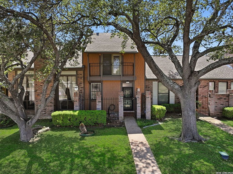 1st image of 3922 Barrington #0