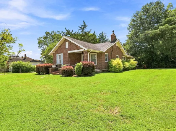 103 N B St, Easley, SC 29640