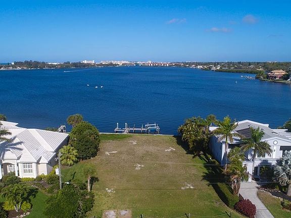 2nd image of 1613 Caribbean Dr