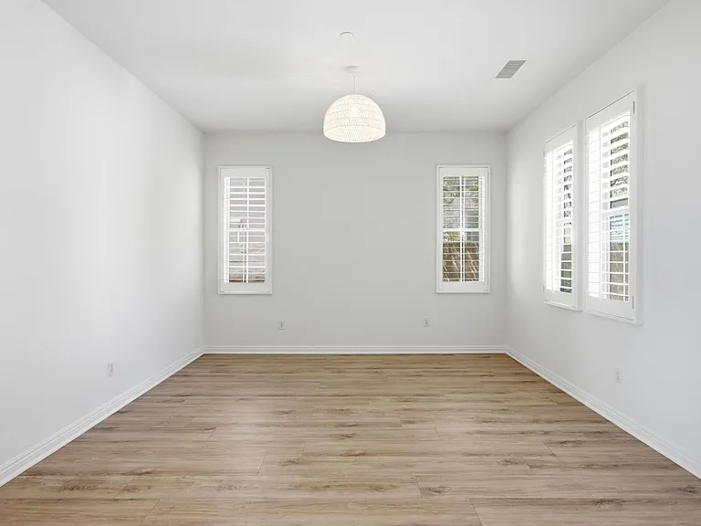 40 Paseo Lerida — Photo 8