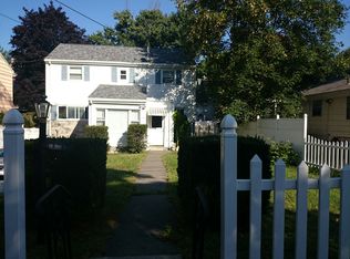 48 Dale St, Brookline, MA 02467