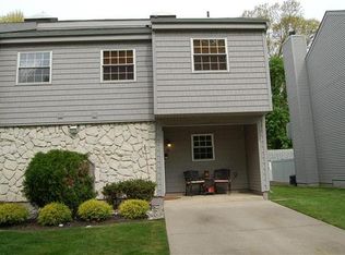 26 Harbor Dr, Hammonton, NJ 08037