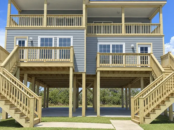 321 Lac Bleu Ave, Pass Christian, MS 39571