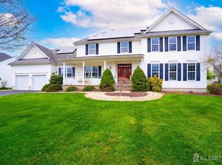 4 Cottonwood Ct, Plainsboro, NJ 08536