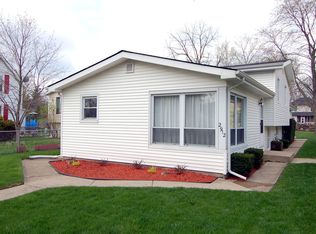 2912 Ezra Ave, Zion, IL 60099