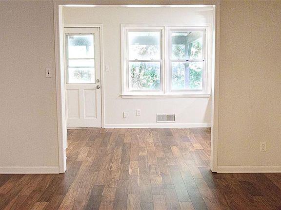 4th image of 4970 Hull Rd SE