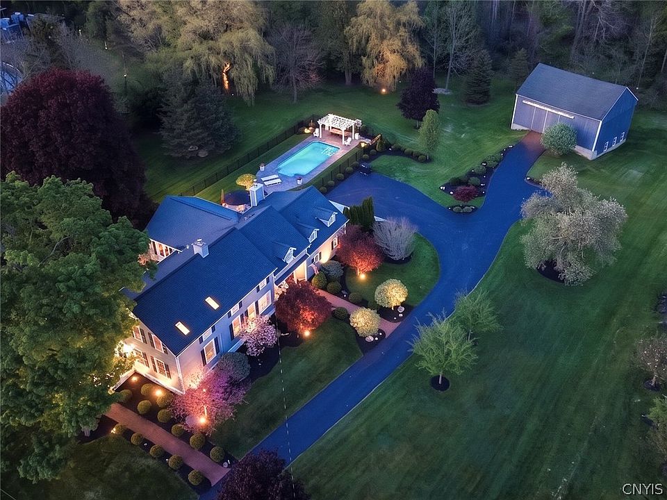 1st image of 32 East St