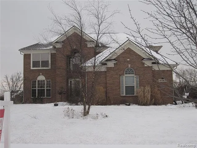 9193 Potterville Dr photo 1