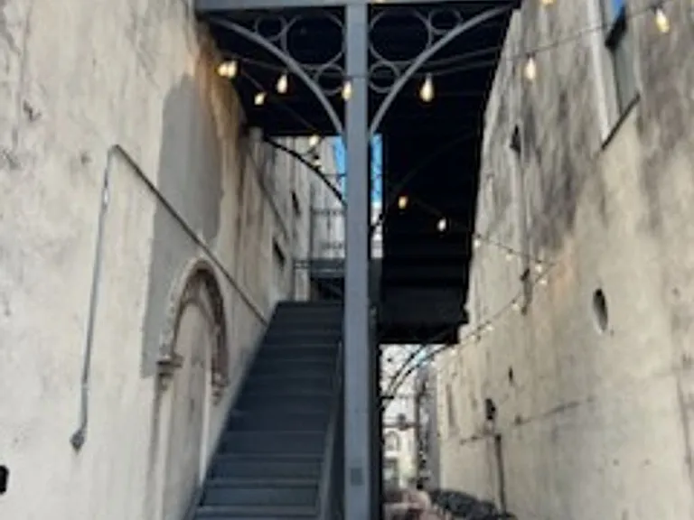 210 W Main St — Photo 8