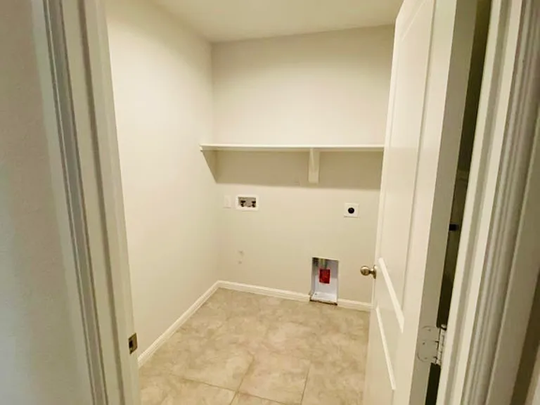 10333 Fort Belknap Trl — Photo 20
