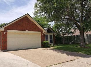 6402 Declaration Dr, Arlington, TX 76002