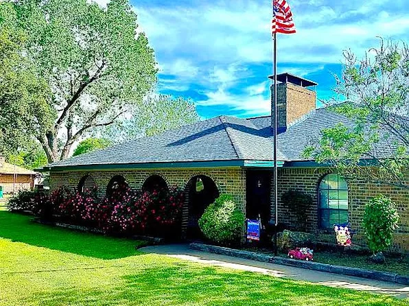 310 Schooner Dr, Wichita Falls, TX 76308