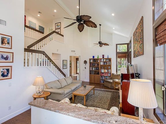 4th image of 5328 Carmento Dr
