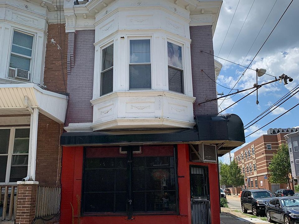 1st image of 1352 N 57th St #3
