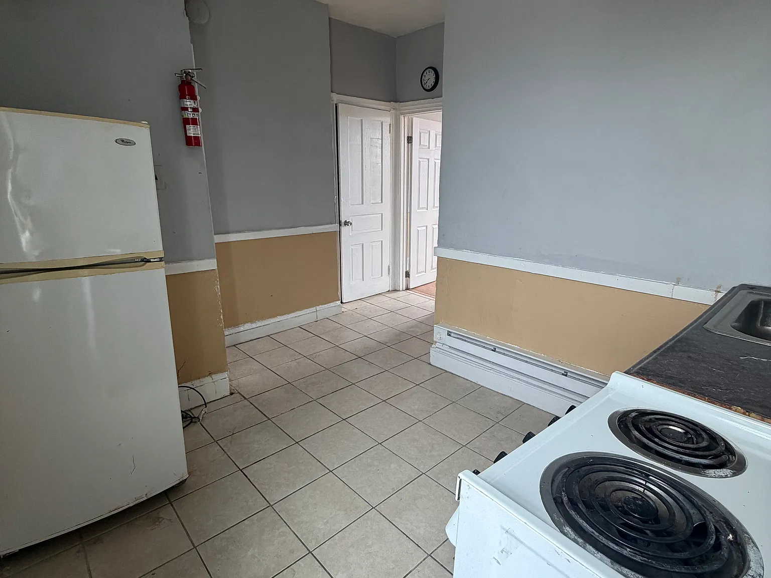 Studio, 427 sqft, $800 — Photo 2