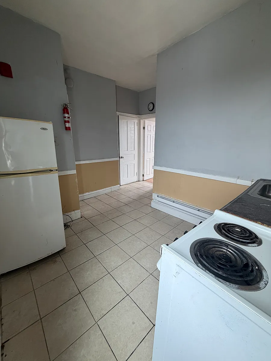 Building Photo - 3608 N Marshall St #3