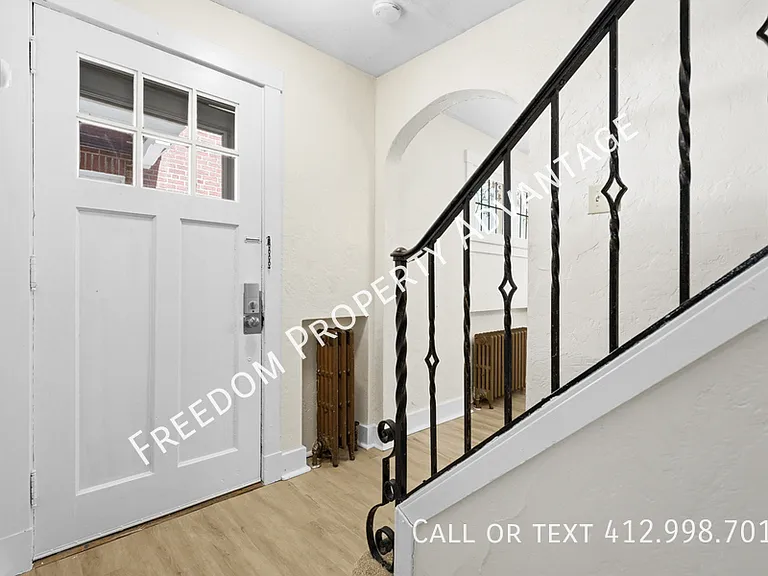 761 Shady Dr E — Photo 3