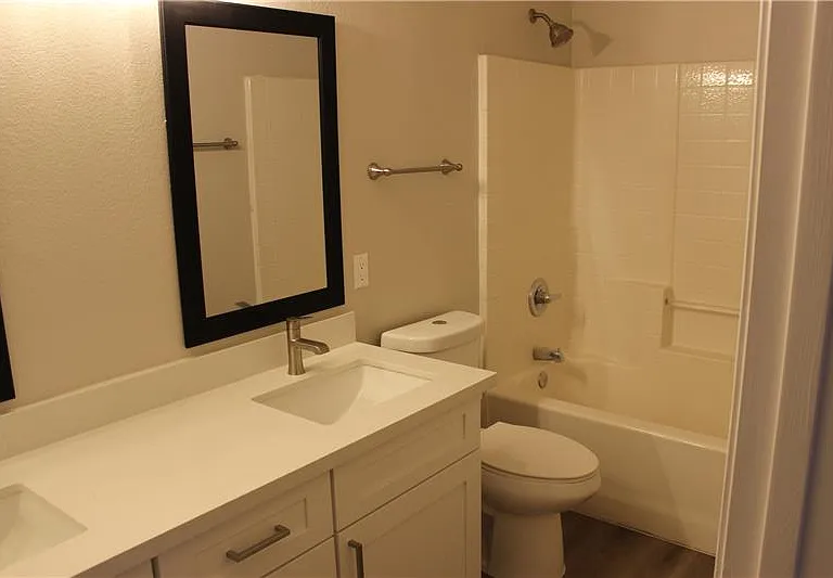 13402 E Boston St — Photo 22