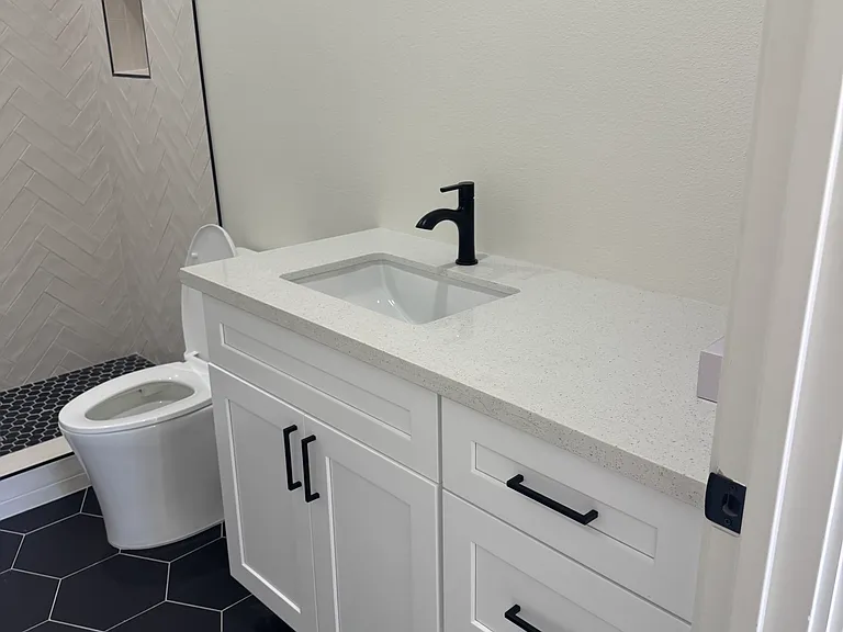 6210 Beck Ave — Photo 3