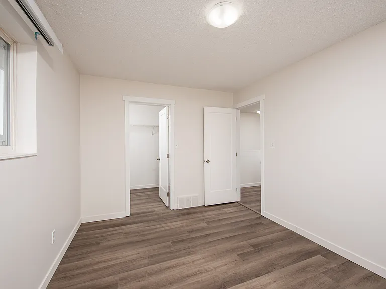 180 Bridgeport Blvd — Photo 27