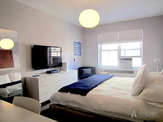 Rented by Anchor Associates | media 16