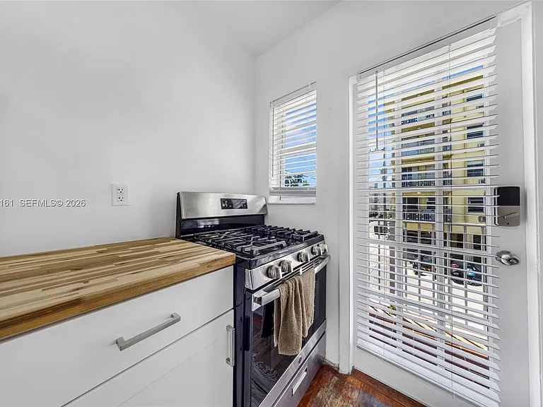 901 Meridian Ave #207 — Photo 15