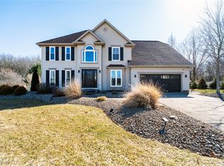 195 Willowbend Dr, Canfield, OH 44406