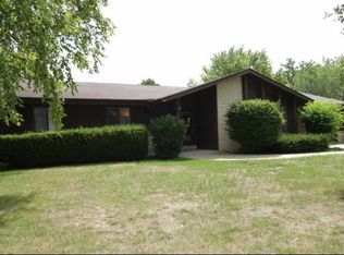 9072 N Bethanne Dr, Brown Deer, WI 53223