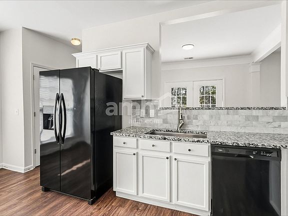 4th image of 1540 Cardinal Ln