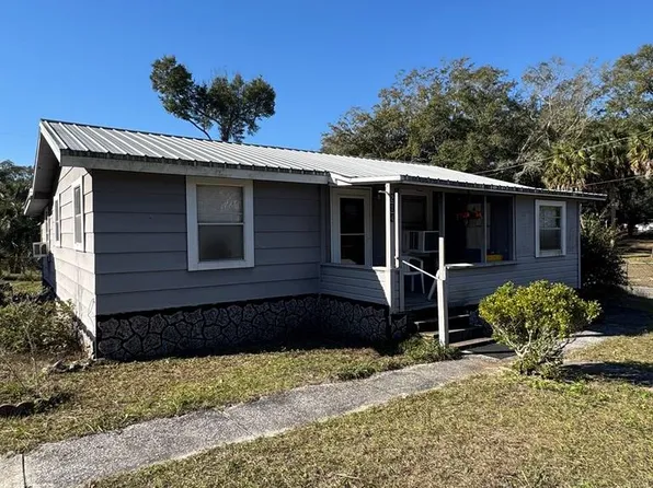 214 4th St, Apalachicola, FL 32320