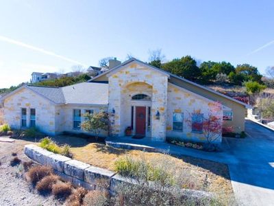 1833 Foothills Dr, Kerrville, TX, 78028
