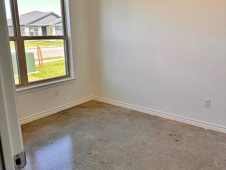 Lehmann Dr — Photo 8