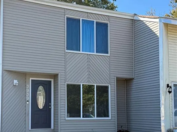 3939 Morning Light Ln, Virginia Beach, VA 23456