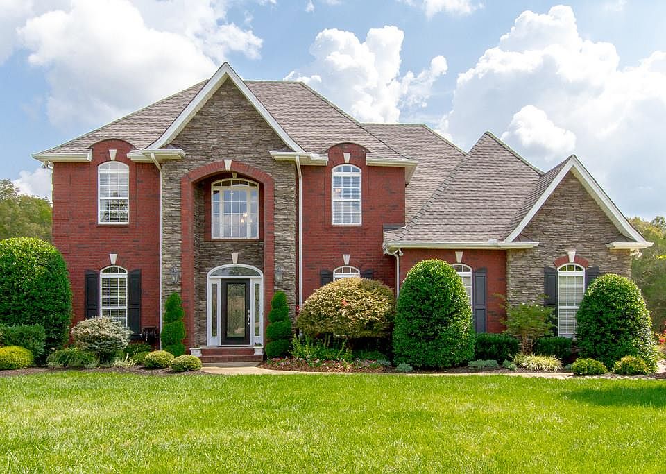 1st image of 2201 Woodcliff Dr