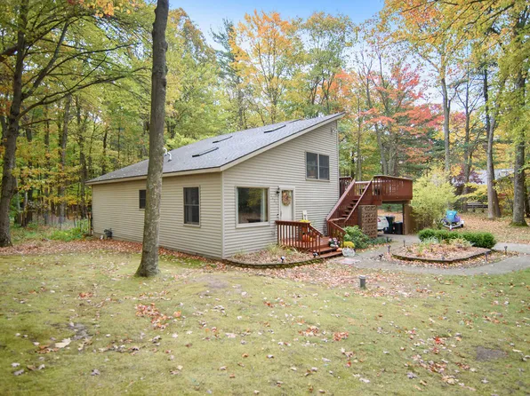 1430 Scenic Dr, Muskegon, MI 49445