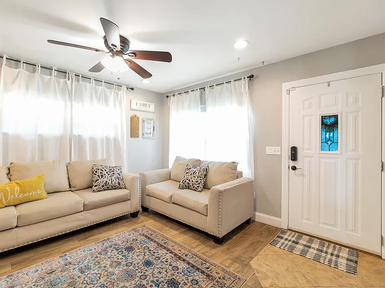 7703 Southside Ln — Photo 9