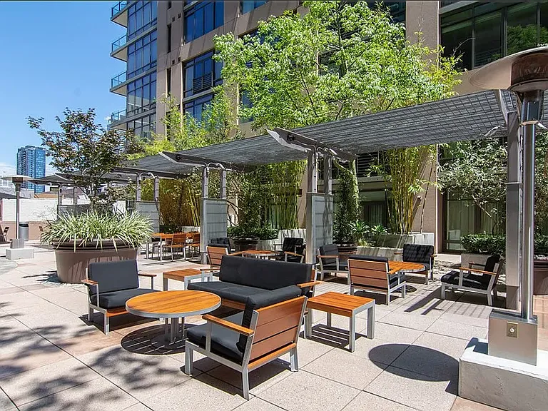 1111 S Grand Ave #1116 — Photo 34