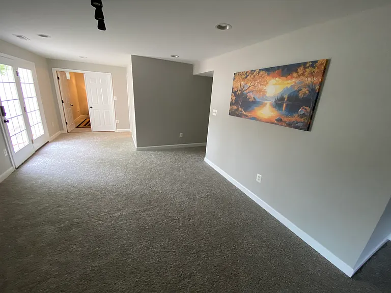 804 Colette Ct — Photo 2