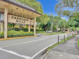 100 Berkley Rd APT 202, Hollywood, FL 33024