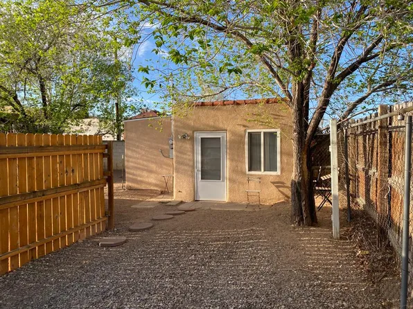 1717 Lead Ave SE #B, Albuquerque, NM 87106