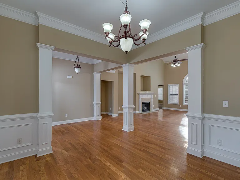 8675 Copperridge Dr — Photo 7