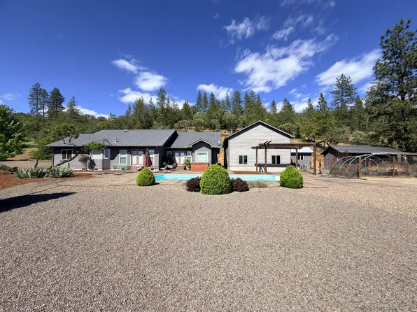 158 Rockingham Cir, Eagle Pt, OR 97524