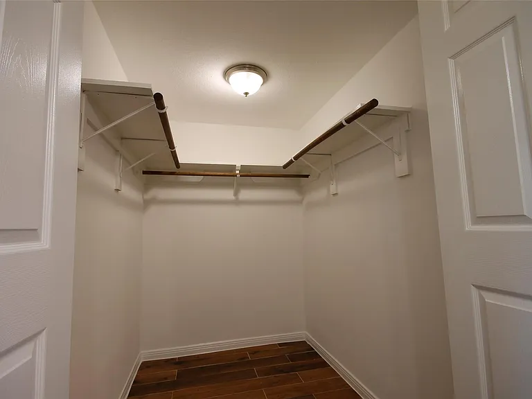 11615 Glenwolde Dr — Photo 12