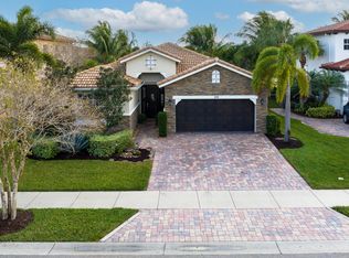 135 Castle Island Pl, Jupiter, FL 33458