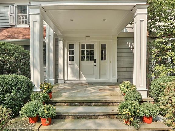 4th image of 6 Cecilia Ln