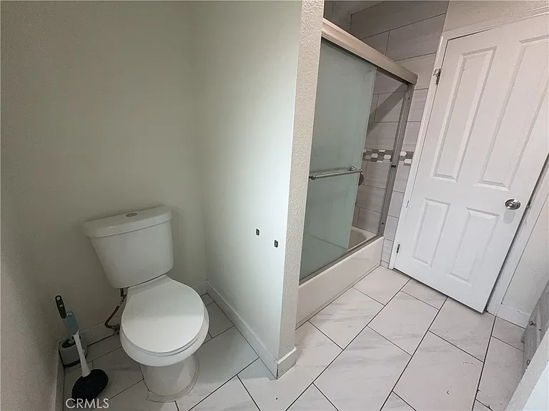 139 N Palm Ave #1 — Photo 16