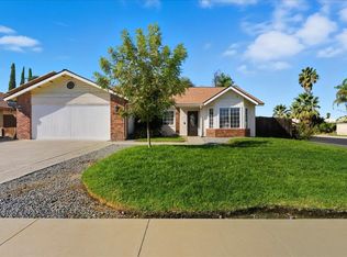 2202 Cottonwood Court, Hanford, CA