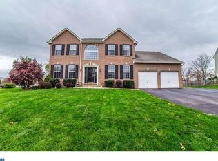 41 Lynrose Cir, Schwenksville, PA 19473