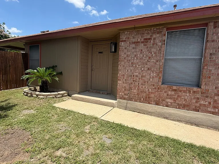 17338 Tobermory Dr — Photo 23