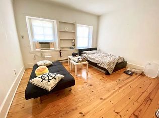 319 S 12th St APT 4R, Philadelphia, PA 19107